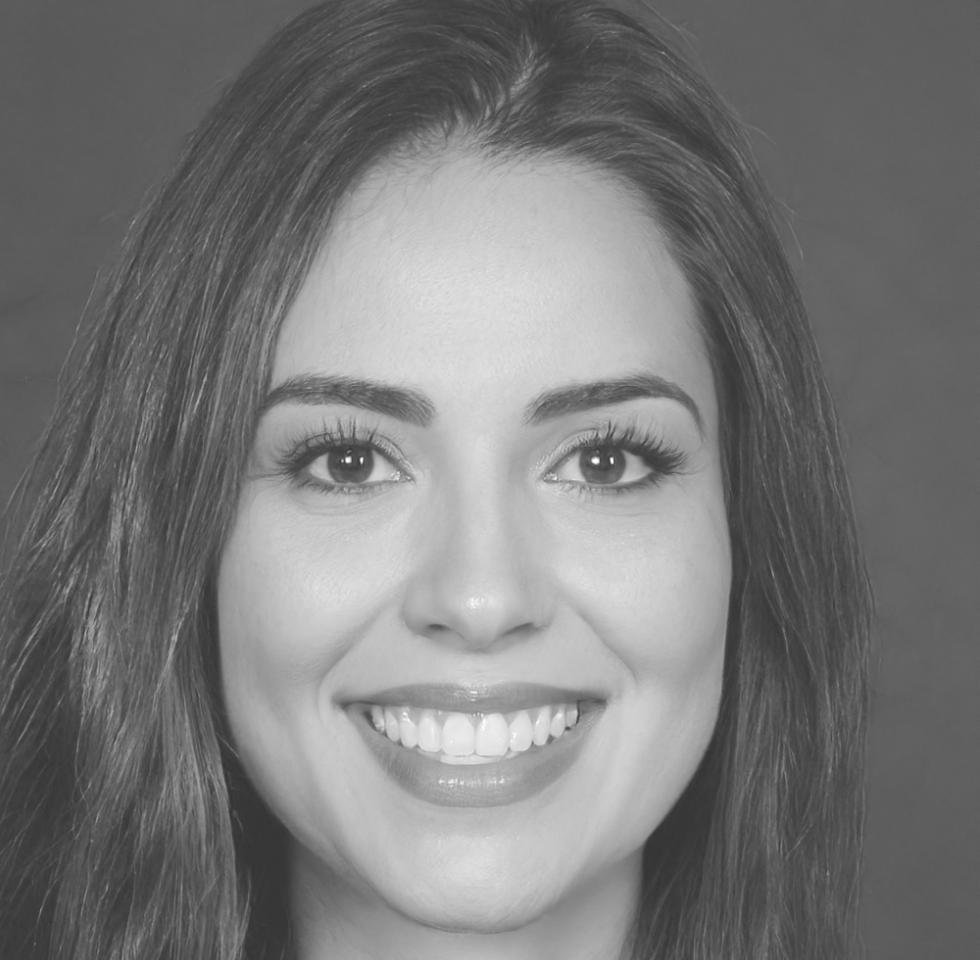 Çiçek düzenleme uzmanı Elif Kaya